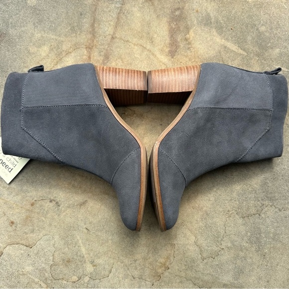 Toms Boots Women’s 6.5 Lunata Suede Leather Gray Heeled Booties NWT - Picture 5 of 9
